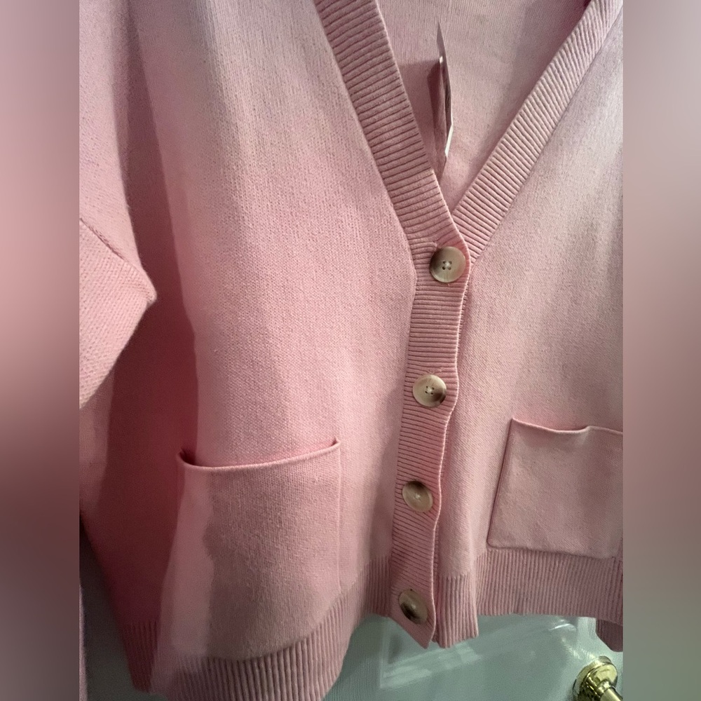 NWT LOFT Soft Pink Button-Up Medium Knit Cardigan with front Pockets Size M - Picture 2 of 7